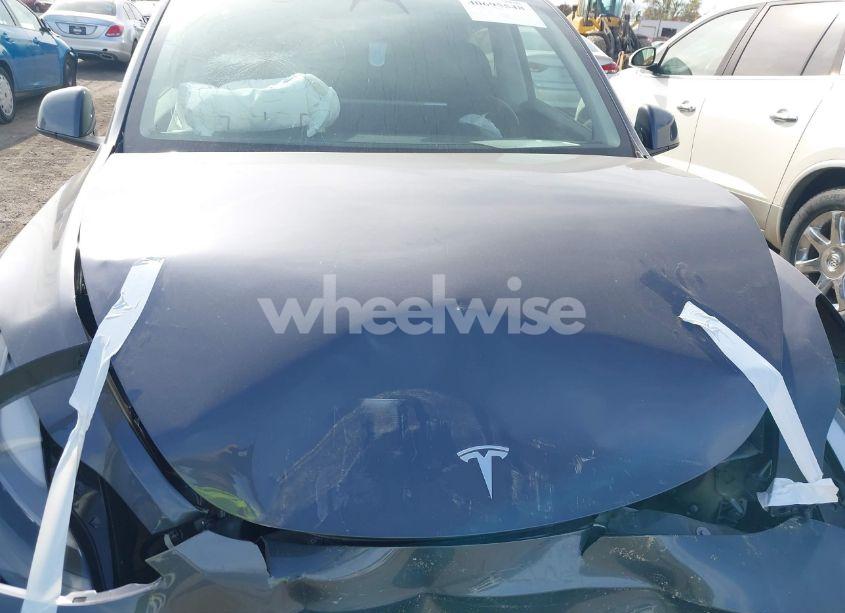 Photo 10 of 2023 Tesla Model Y AWD/LONG RANGE DUAL MOTOR ALL-WHEEL DRIVE (VIN 7SAYGAEEXPF695613)