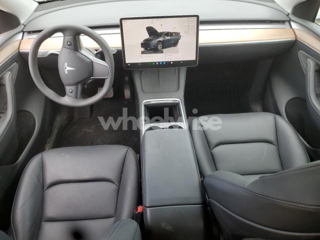 Photo 10 of 2024 TESLA MODEL Y (VIN 7SAYGAEEXRF072902)