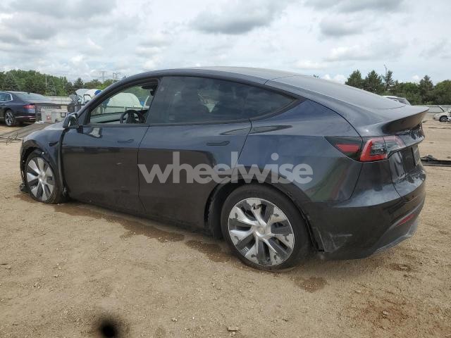 Photo 6 of 2024 TESLA MODEL Y (VIN 7SAYGAEEXRF072902)