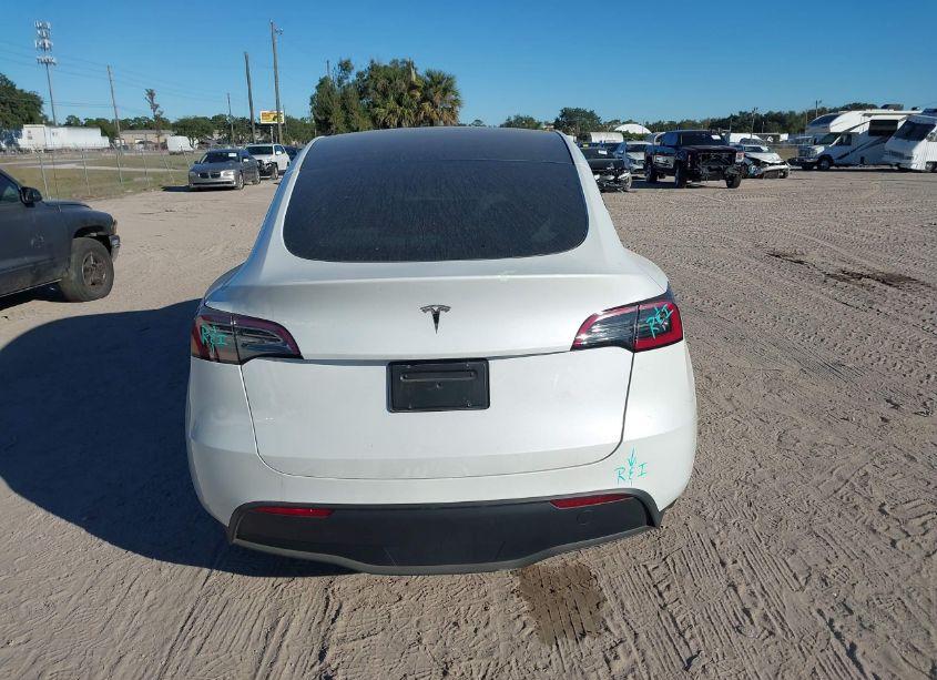 Photo 17 of 2023 Tesla Model Y RWD (VIN 7SAYGDED0PF967658)
