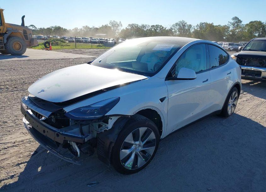 Photo 2 of 2023 Tesla Model Y RWD (VIN 7SAYGDED0PF967658)
