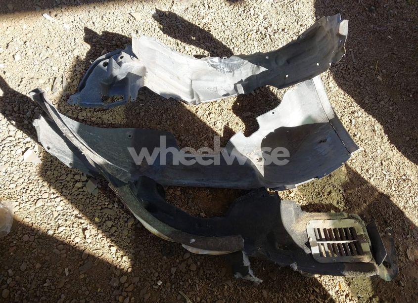 Photo 11 of 2024 Tesla Model Y LONG RANGE DUAL MOTOR ALL-WHEEL DRIVE/RWD (VIN 7SAYGDED0RF186917)