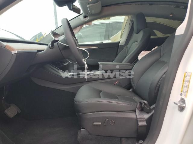 Photo 4 of 2025 TESLA MODEL Y (VIN 7SAYGDED0SF240884)