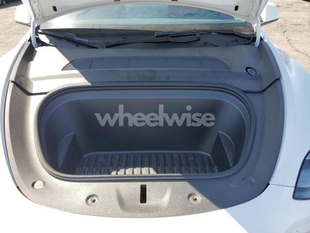 Photo 5 of 2025 TESLA MODEL Y (VIN 7SAYGDED0SF240884)