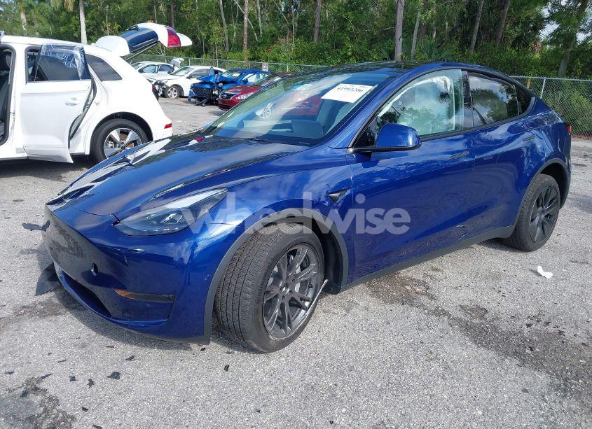 Photo 2 of 2025 Tesla Model Y LONG RANGE DUAL MOTOR ALL-WHEEL DRIVE (VIN 7SAYGDED0SF256650)