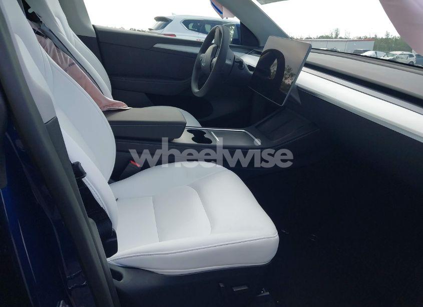 Photo 5 of 2025 Tesla Model Y LONG RANGE DUAL MOTOR ALL-WHEEL DRIVE (VIN 7SAYGDED0SF256650)