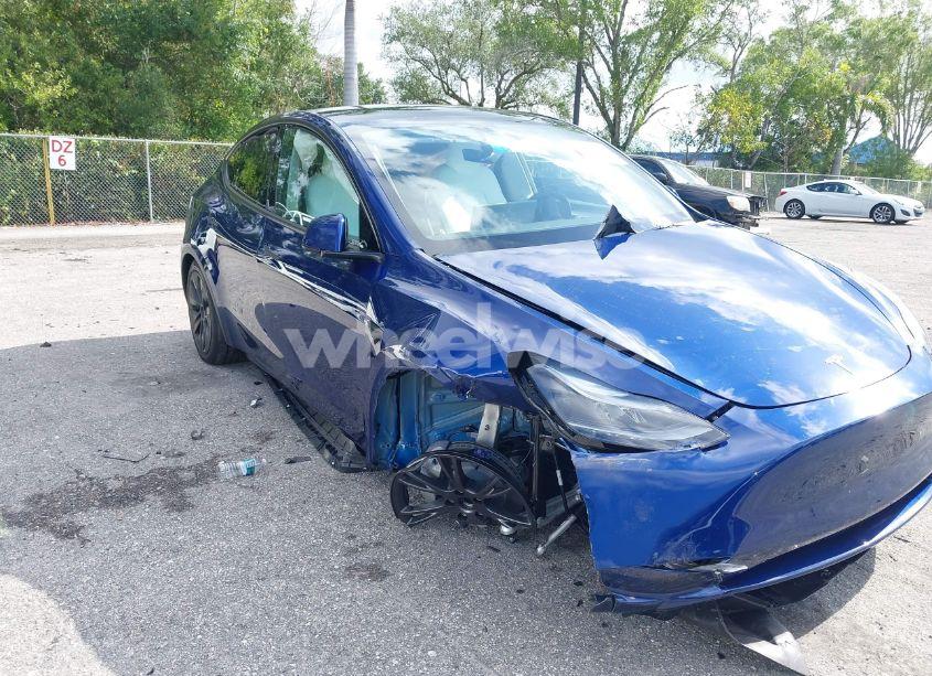 Photo 6 of 2025 Tesla Model Y LONG RANGE DUAL MOTOR ALL-WHEEL DRIVE (VIN 7SAYGDED0SF256650)