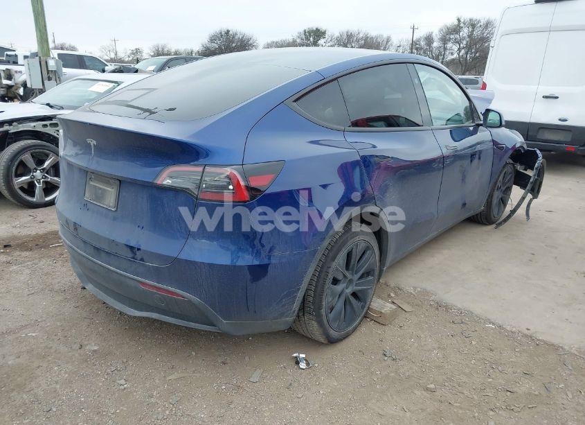 Photo 4 of 2024 Tesla Model Y (VIN 7SAYGDED1RA308245)