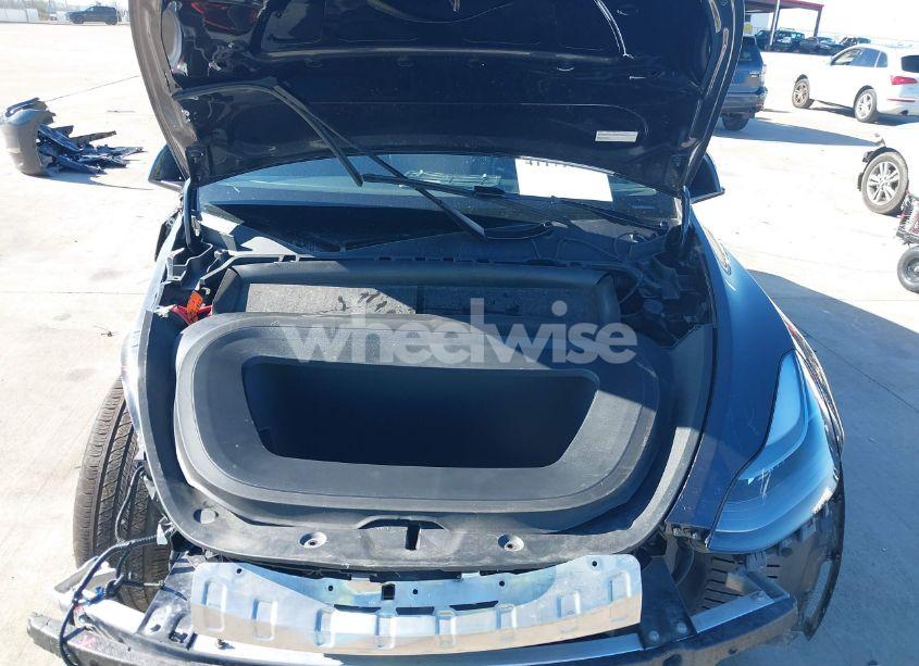 Photo 10 of 2024 Tesla Model Y LONG RANGE DUAL MOTOR ALL-WHEEL DRIVE/RWD (VIN 7SAYGDED1RA313431)