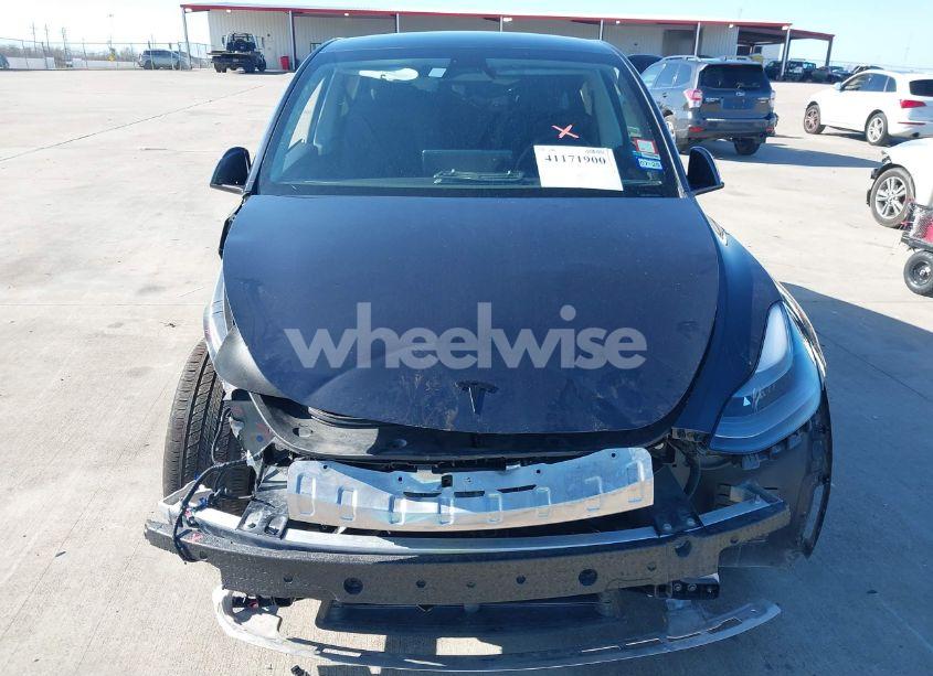 Photo 6 of 2024 Tesla Model Y LONG RANGE DUAL MOTOR ALL-WHEEL DRIVE/RWD (VIN 7SAYGDED1RA313431)