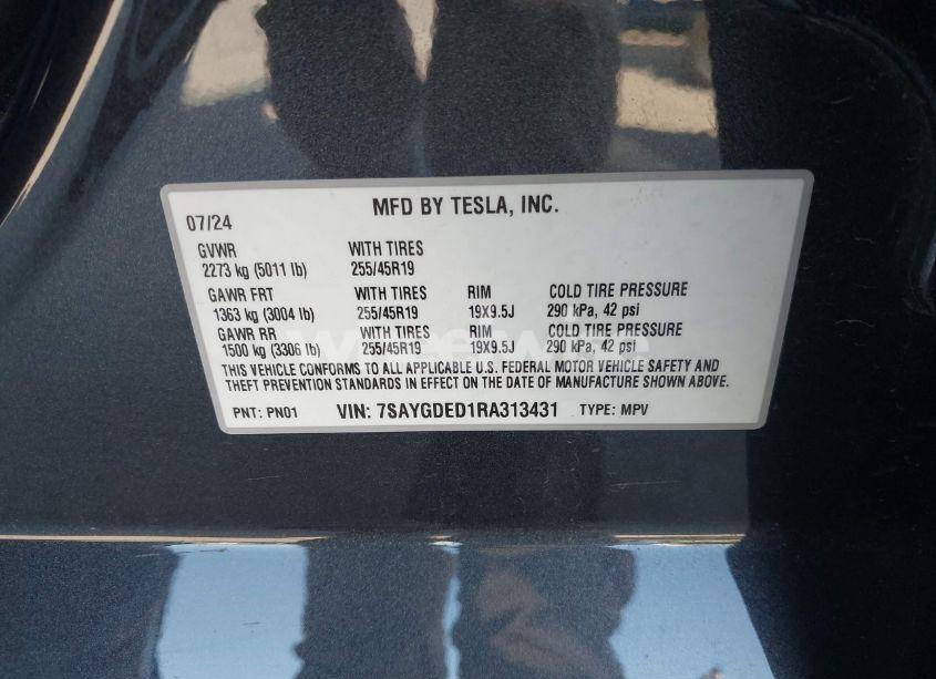 Photo 9 of 2024 Tesla Model Y LONG RANGE DUAL MOTOR ALL-WHEEL DRIVE/RWD (VIN 7SAYGDED1RA313431)