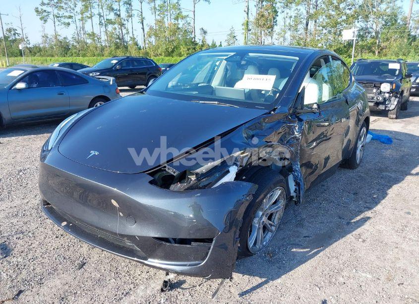 Photo 2 of 2024 Tesla Model Y LONG RANGE DUAL MOTOR ALL-WHEEL DRIVE/RWD (VIN 7SAYGDED1RF084462)