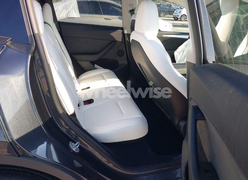 Photo 8 of 2024 Tesla Model Y LONG RANGE DUAL MOTOR ALL-WHEEL DRIVE/RWD (VIN 7SAYGDED1RF084462)