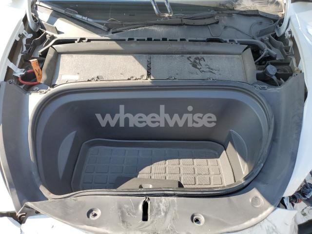 Photo 2 of 2024 TESLA MODEL Y (VIN 7SAYGDED1RF091587)