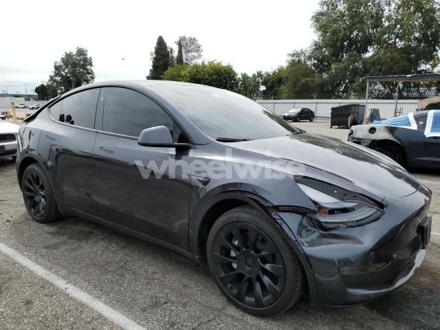 Photo 6 of 2024 TESLA MODEL Y (VIN 7SAYGDED1RF112535)