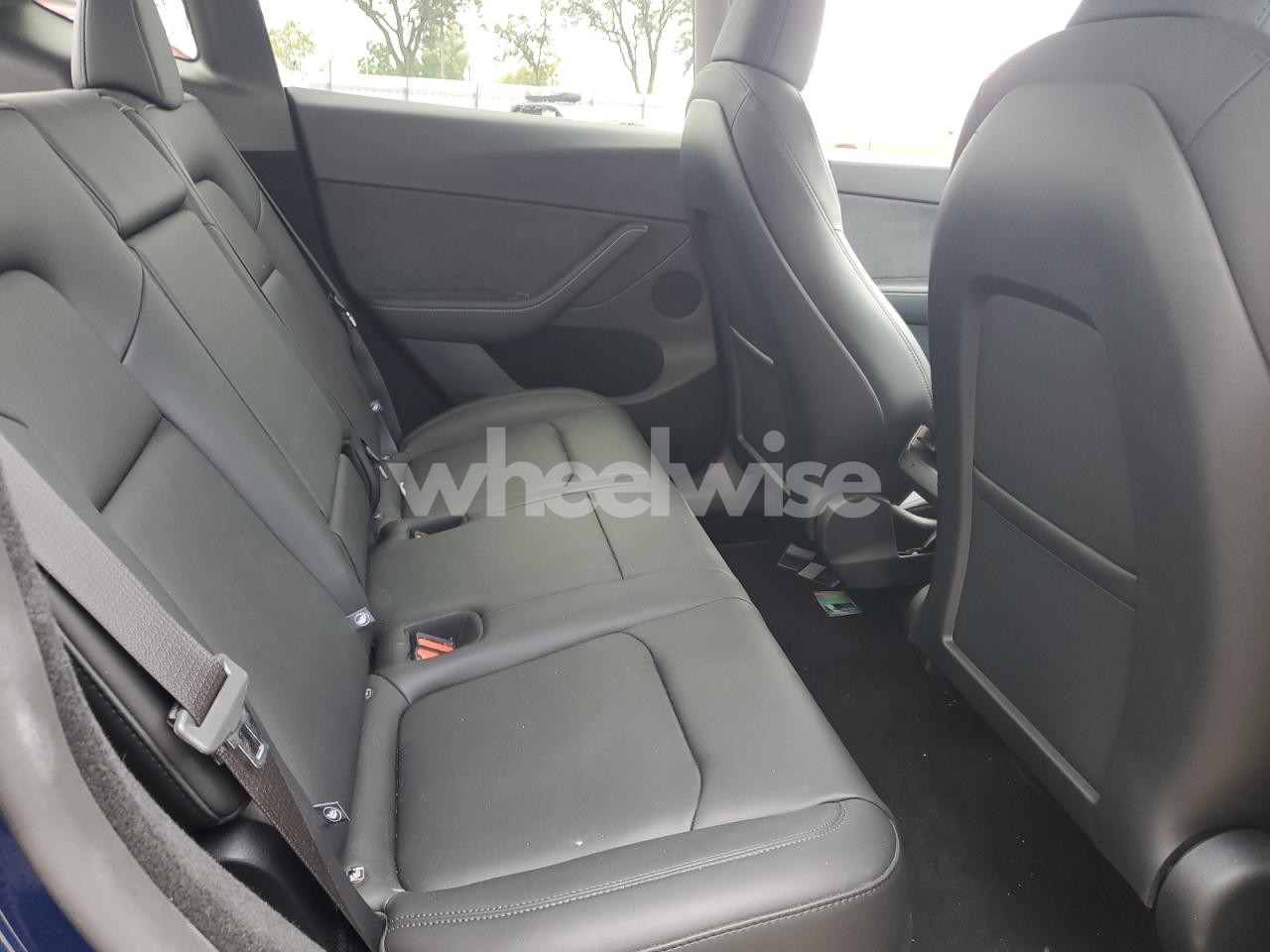 Photo 10 of 2025 TESLA MODEL Y (VIN 7SAYGDED1SF309579)