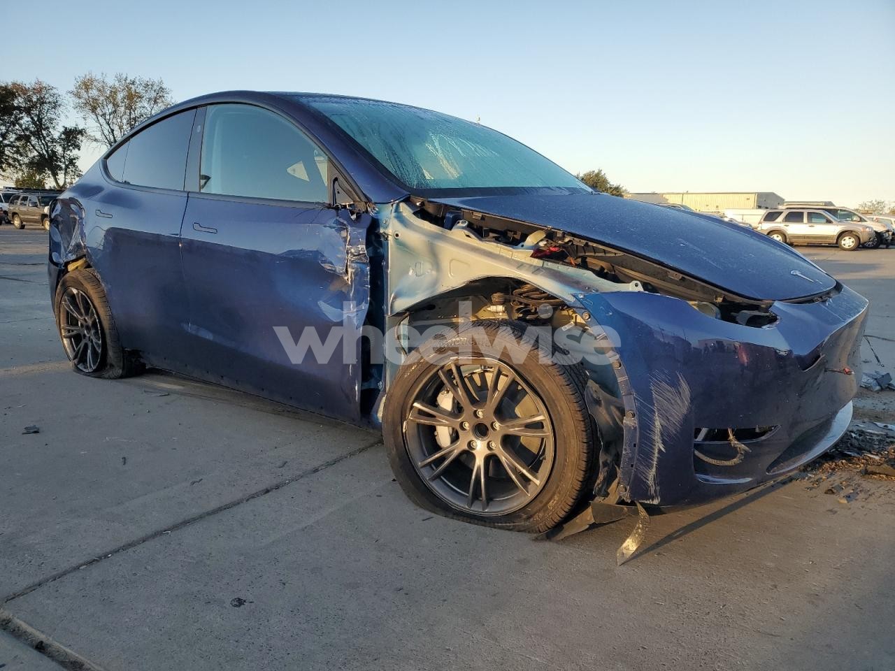 Photo 4 of 2025 TESLA MODEL Y (VIN 7SAYGDED1SF309579)