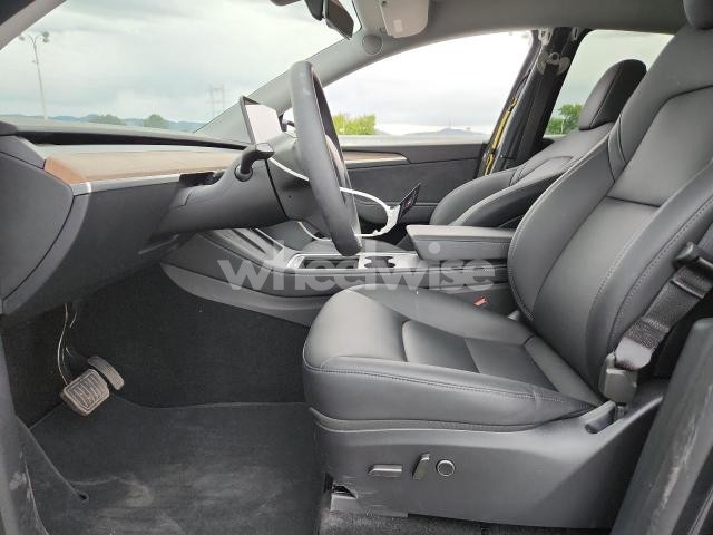 Photo 5 of 2024 TESLA MODEL Y (VIN 7SAYGDED2RA334224)