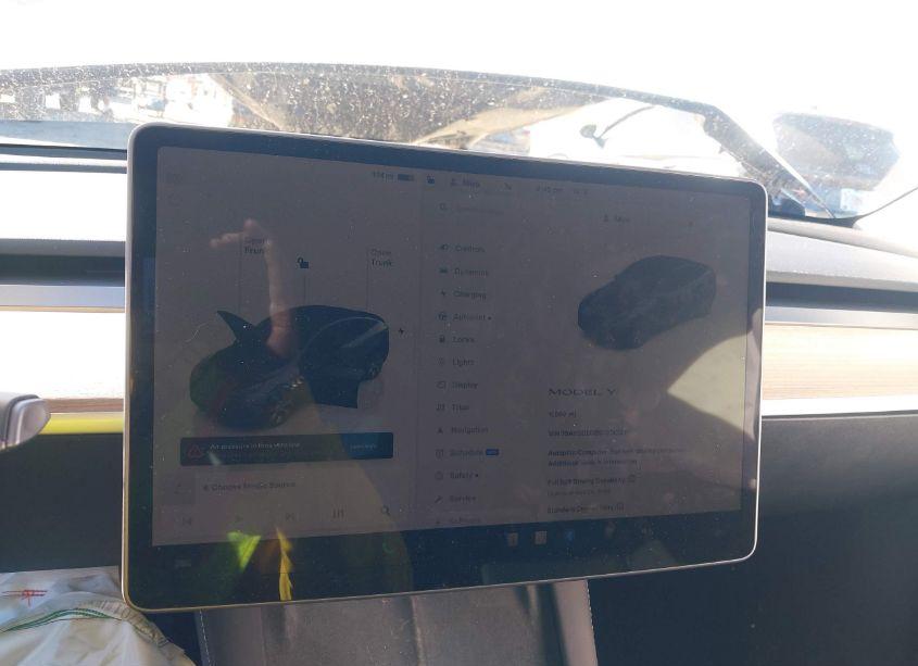 Photo 7 of 2024 Tesla Model Y LONG RANGE DUAL MOTOR ALL-WHEEL DRIVE/RWD (VIN 7SAYGDED2RF018387)