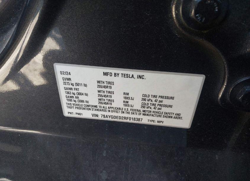 Photo 9 of 2024 Tesla Model Y LONG RANGE DUAL MOTOR ALL-WHEEL DRIVE/RWD (VIN 7SAYGDED2RF018387)