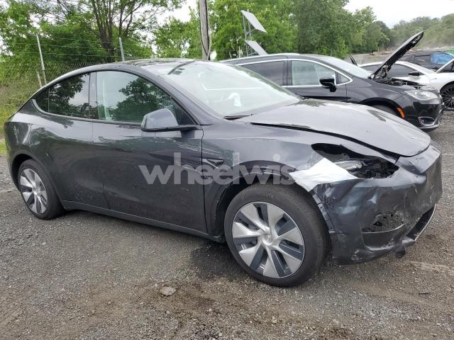 Photo 2 of 2024 TESLA MODEL Y (VIN 7SAYGDED2RF040079)