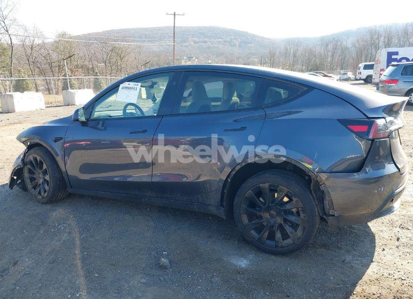 Photo 14 of 2023 Tesla Model Y RWD (VIN 7SAYGDED3PF958047)