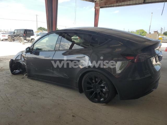Photo 5 of 2024 TESLA MODEL Y (VIN 7SAYGDED3RF044335)