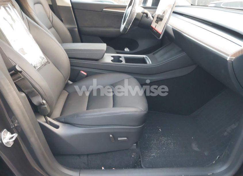 Photo 5 of 2024 Tesla Model Y LONG RANGE DUAL MOTOR ALL-WHEEL DRIVE/RWD (VIN 7SAYGDED3RF160506)