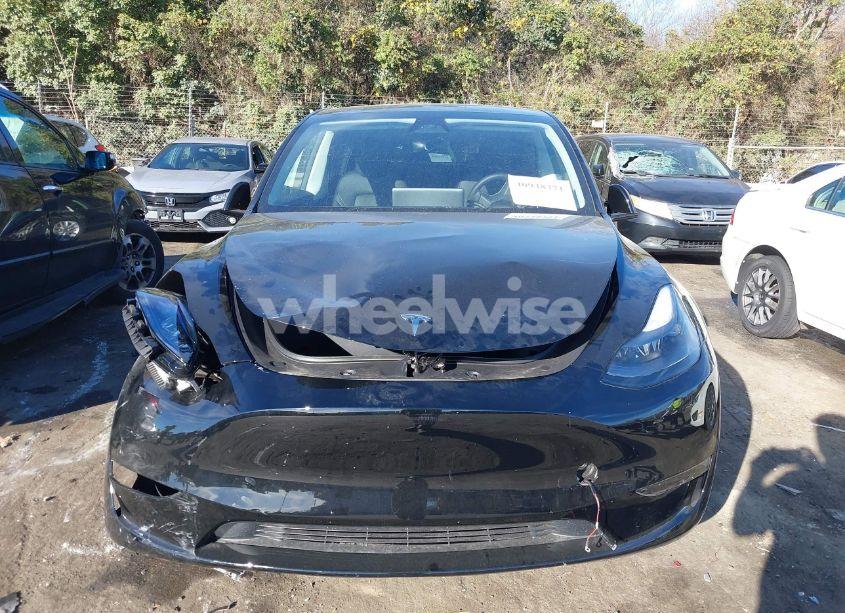 Photo 12 of 2024 Tesla Model Y LONG RANGE DUAL MOTOR ALL-WHEEL DRIVE/RWD (VIN 7SAYGDED3RF185521)