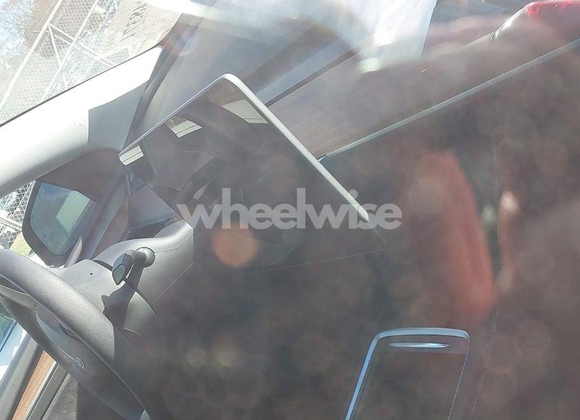 Photo 18 of 2024 Tesla Model Y LONG RANGE DUAL MOTOR ALL-WHEEL DRIVE/RWD (VIN 7SAYGDED3RF185521)