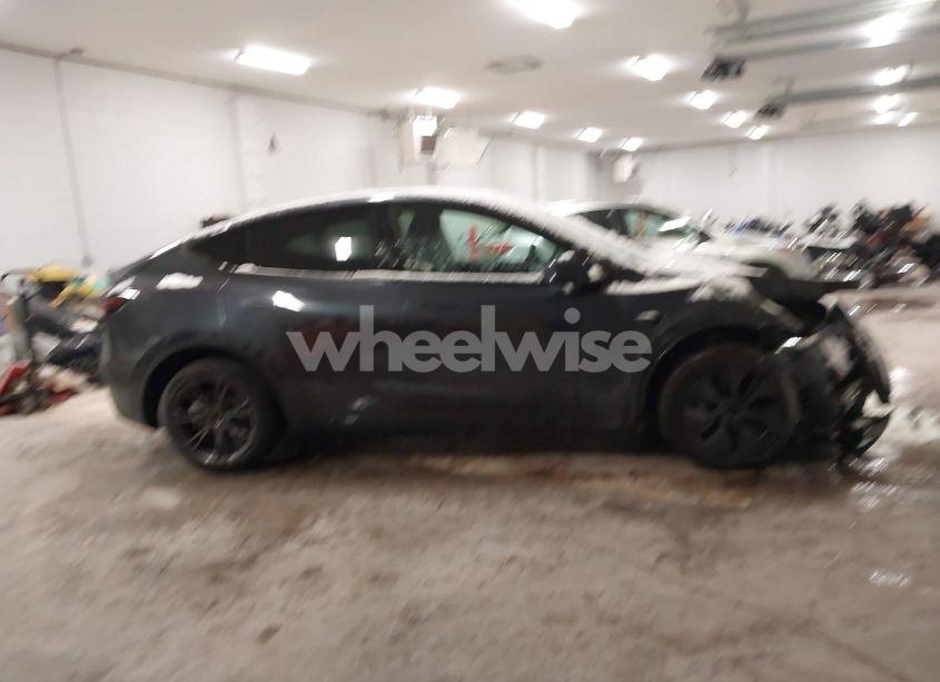 Photo 13 of 2025 Tesla Model Y LONG RANGE DUAL MOTOR ALL-WHEEL DRIVE (VIN 7SAYGDED3SF269554)