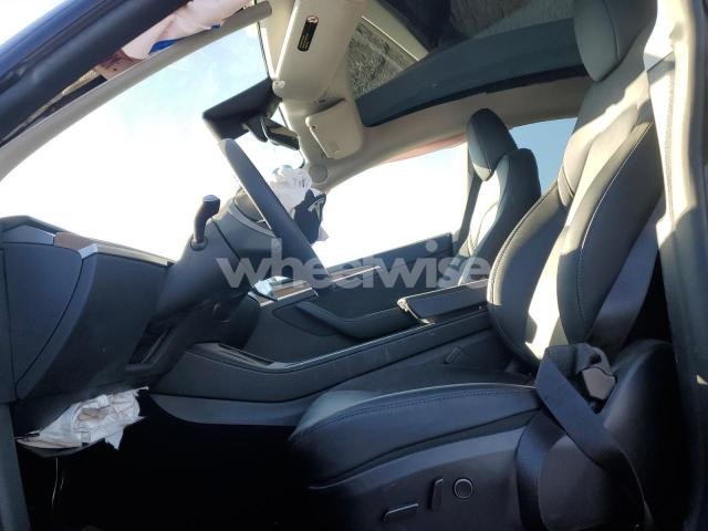 Photo 6 of 2024 TESLA MODEL Y (VIN 7SAYGDED4RF125330)