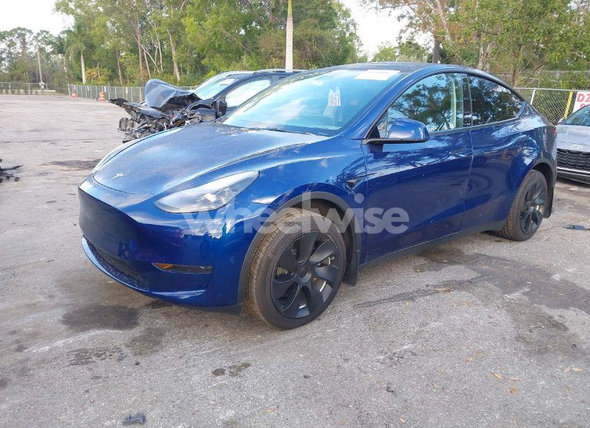 Photo 2 of 2024 Tesla Model Y LONG RANGE DUAL MOTOR ALL-WHEEL DRIVE/RWD (VIN 7SAYGDED5RF015208)