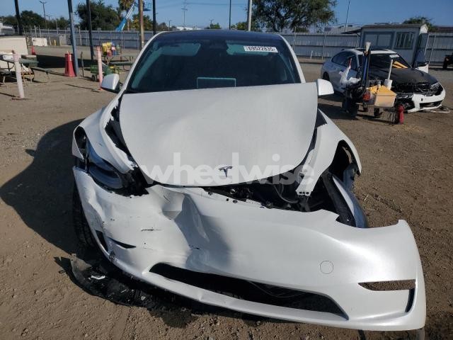 Photo 8 of 2024 TESLA MODEL Y (VIN 7SAYGDED5RF123120)