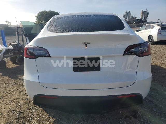 Photo 9 of 2024 TESLA MODEL Y (VIN 7SAYGDED5RF123120)