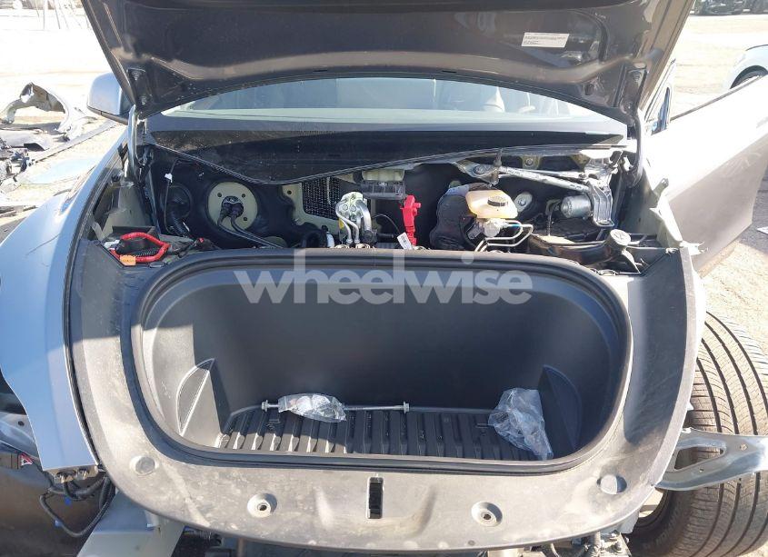 Photo 10 of 2024 Tesla Model Y LONG RANGE DUAL MOTOR ALL-WHEEL DRIVE/RWD (VIN 7SAYGDED5RF193622)