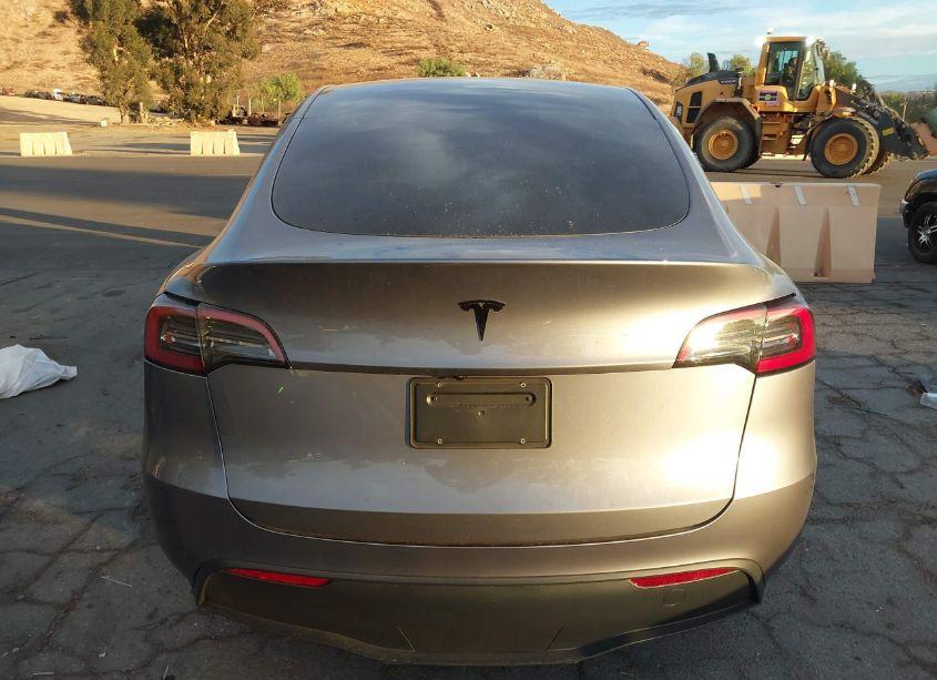 Photo 15 of 2024 Tesla Model Y (VIN 7SAYGDED5RF194821)