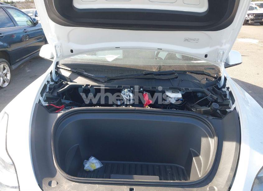 Photo 10 of 2025 Tesla Model Y (VIN 7SAYGDED5SF235499)