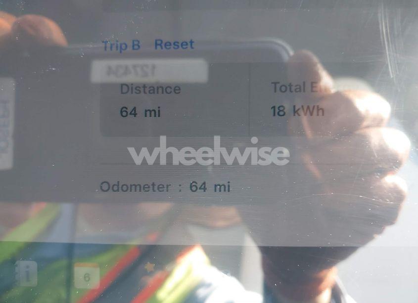 Photo 7 of 2025 Tesla Model Y (VIN 7SAYGDED5SF235499)