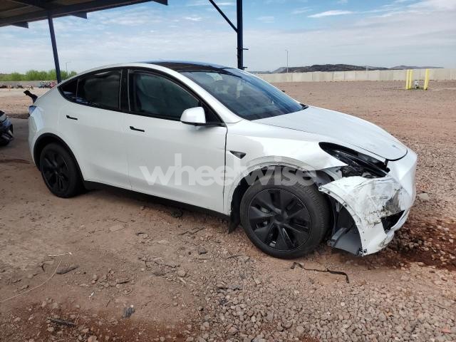 Photo 4 of 2025 TESLA MODEL Y (VIN 7SAYGDED5SF255090)