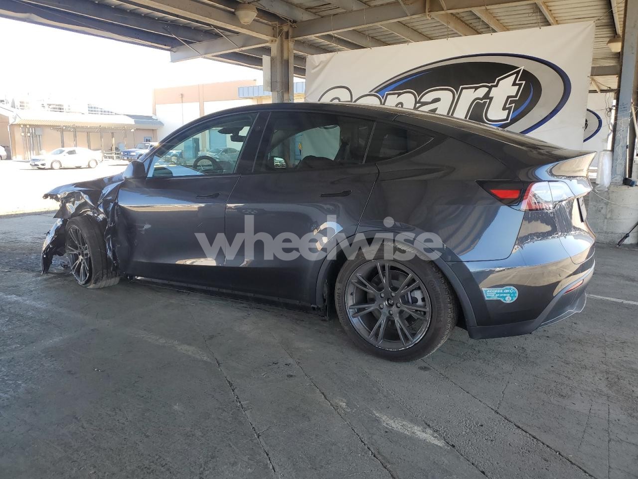 Photo 2 of 2025 TESLA MODEL Y (VIN 7SAYGDED5SF259138)