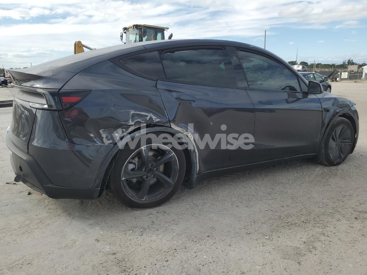 Photo 3 of 2026 TESLA MODEL Y (VIN 7SAYGDED5TA416150)