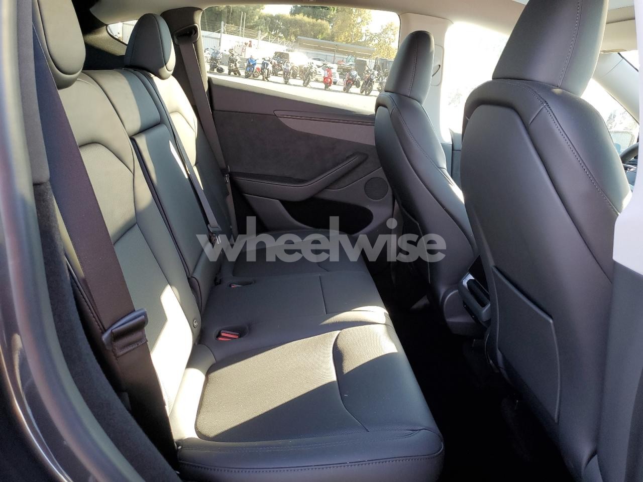 Photo 10 of 2026 TESLA MODEL Y (VIN 7SAYGDED5TF443982)