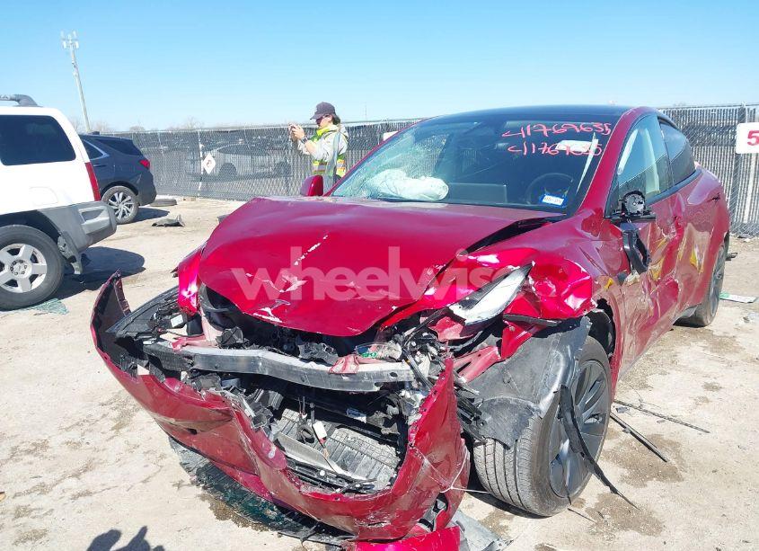 Photo 2 of 2024 Tesla Model Y LONG RANGE DUAL MOTOR ALL-WHEEL DRIVE/RWD (VIN 7SAYGDED6RA300819)