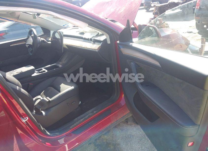 Photo 5 of 2024 Tesla Model Y LONG RANGE DUAL MOTOR ALL-WHEEL DRIVE/RWD (VIN 7SAYGDED6RA300819)