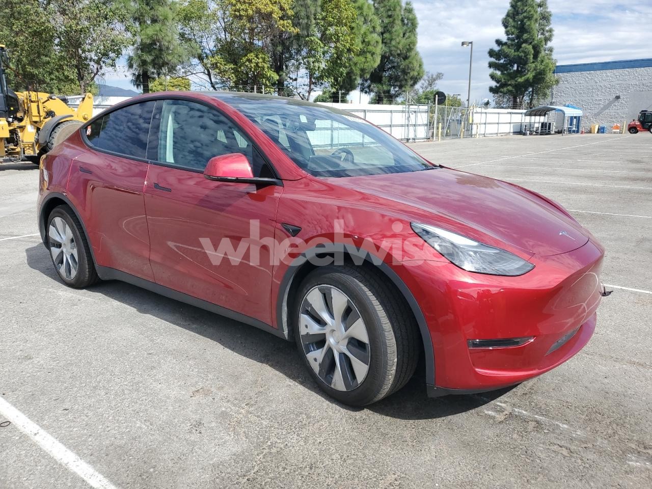 Photo 4 of 2024 TESLA MODEL Y (VIN 7SAYGDED6RF028551)