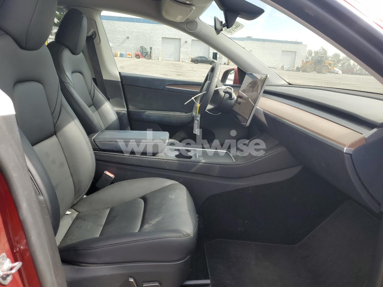 Photo 7 of 2024 TESLA MODEL Y (VIN 7SAYGDED6RF028551)