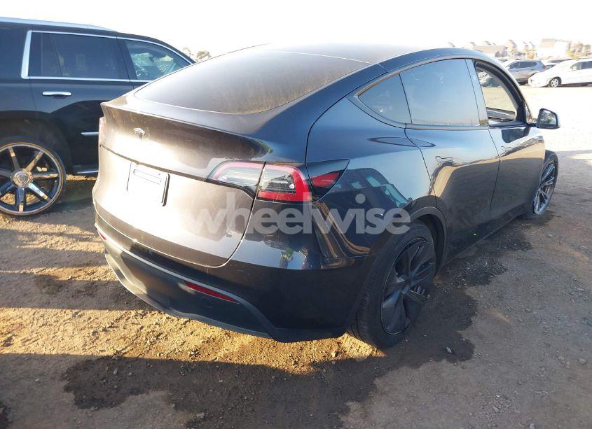 Photo 4 of 2024 Tesla Model Y LONG RANGE DUAL MOTOR ALL-WHEEL DRIVE/RWD (VIN 7SAYGDED6RF103670)