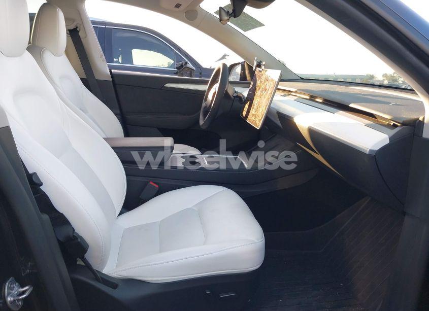 Photo 5 of 2024 Tesla Model Y LONG RANGE DUAL MOTOR ALL-WHEEL DRIVE/RWD (VIN 7SAYGDED6RF103670)