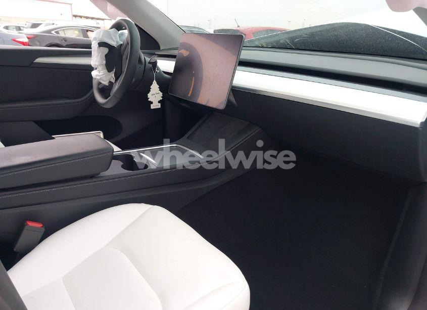 Photo 5 of 2024 Tesla Model Y (VIN 7SAYGDED6RF166543)